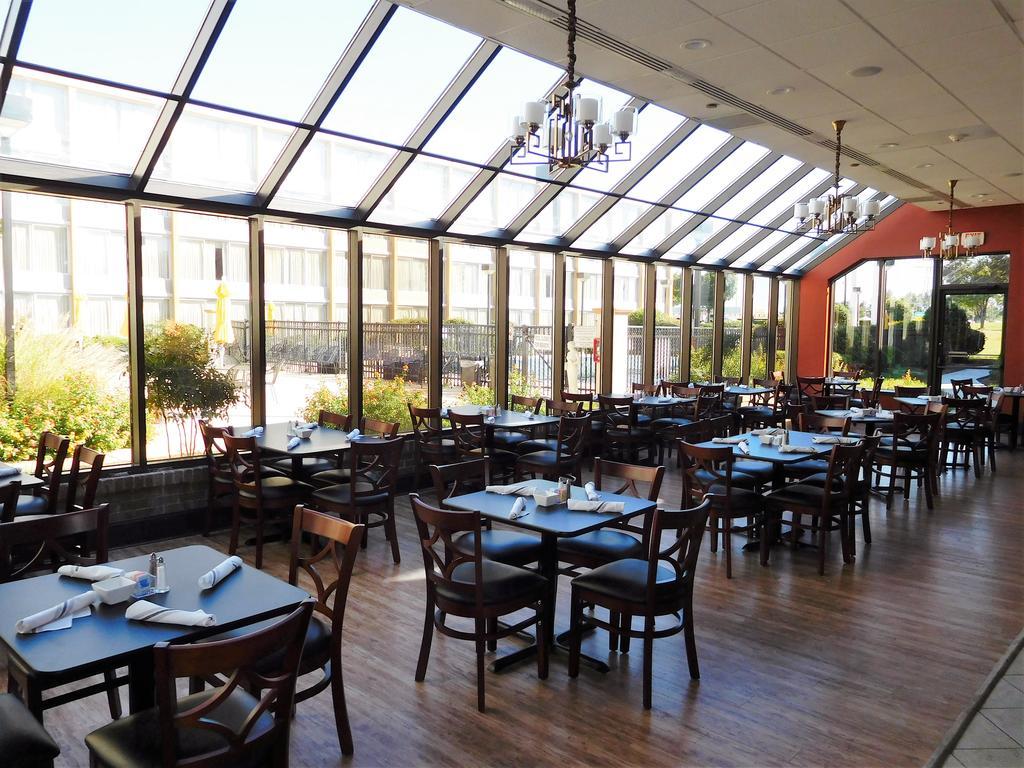 Wyndham Garden Greensboro Exteriér fotografie